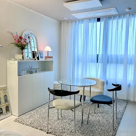 Meomoom Stay Cl Daegu Room photo
