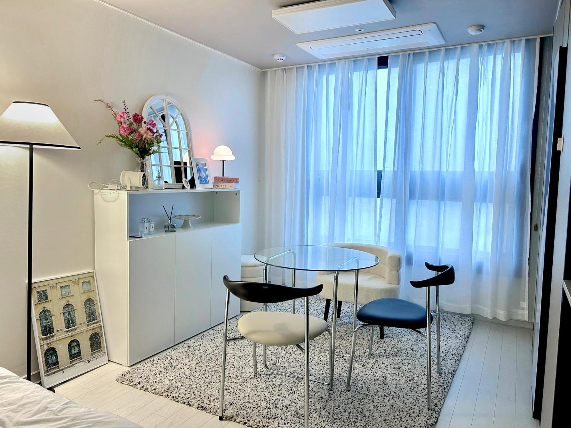 Meomoom Cl Apartment *